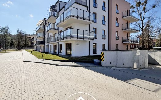 LĘBORK | 3 pokoje | TARAS | II piętro | HALA GARAŻOWA | OSIEDLE ZAMKNIĘTE | WINDA
