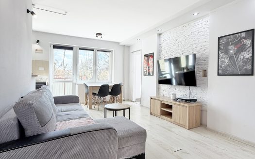 WIEJSKA | 3 POKOJE | BALKON | ZIELEŃ I WIDOK NA RZEKĘ | 44,70 m²