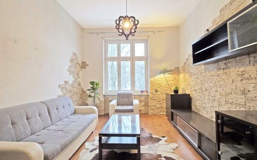 4500 zł/m² | 2 pokoje | 59,77 m² | 1 piętro | centrum | Moniuszki |