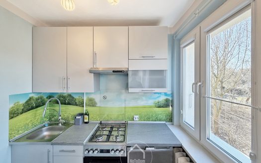 SPÓŁ. WŁASN. | kawalerka 25,8 m² | 1 piętro | widna kuchnia | piwnica