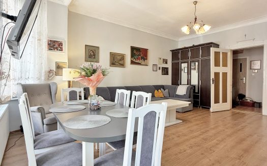 4900 zł/m² | parter | Wyspiańskiego | 101,72 m² | 4 pokoje | 2 loggie
