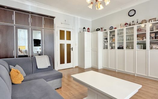 4900 zł/m² | parter | Wyspiańskiego | 101,72 m² | 4 pokoje | 2 loggie